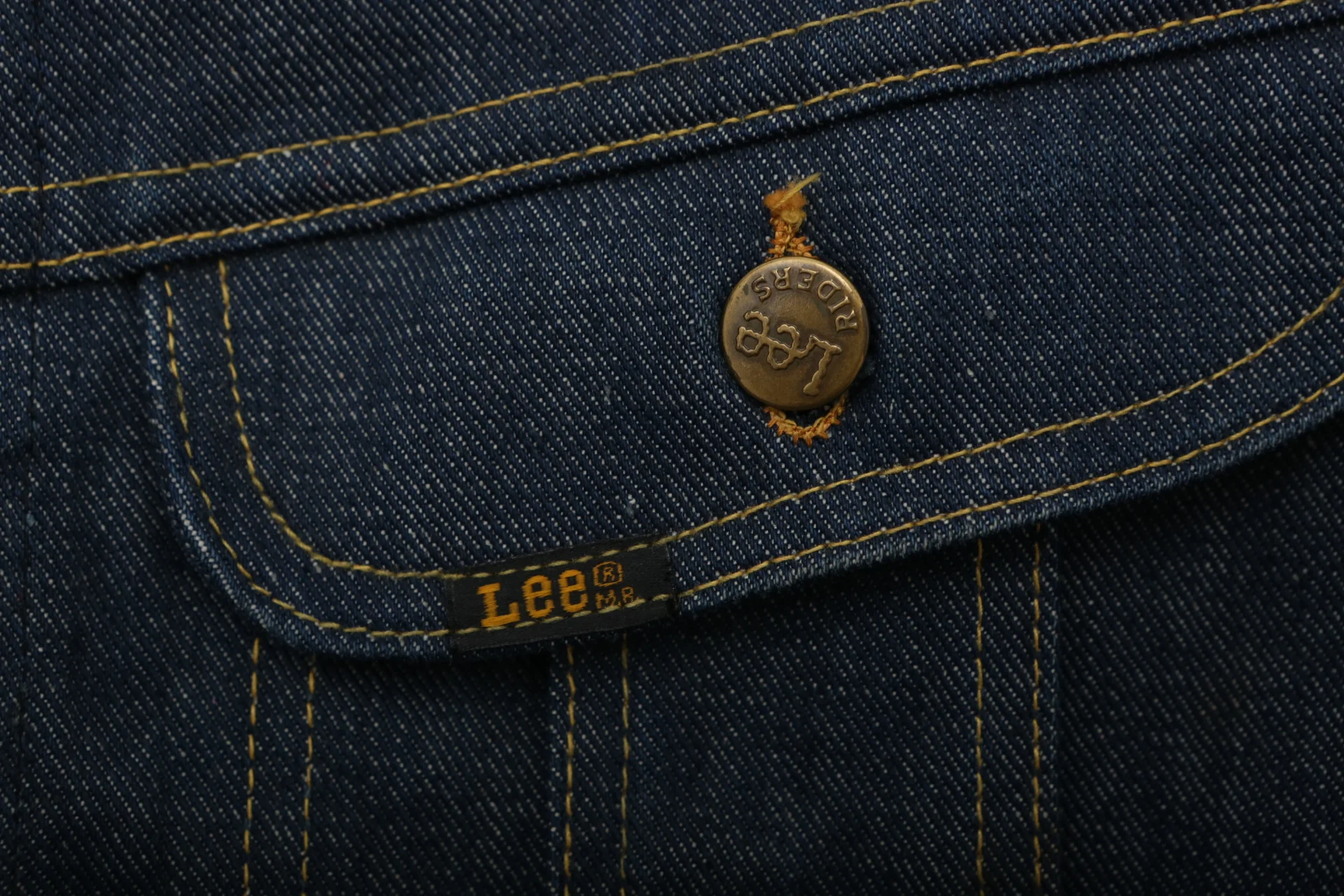 1980's Deadstock Lee Trucker Denim Jacket - Image 5
