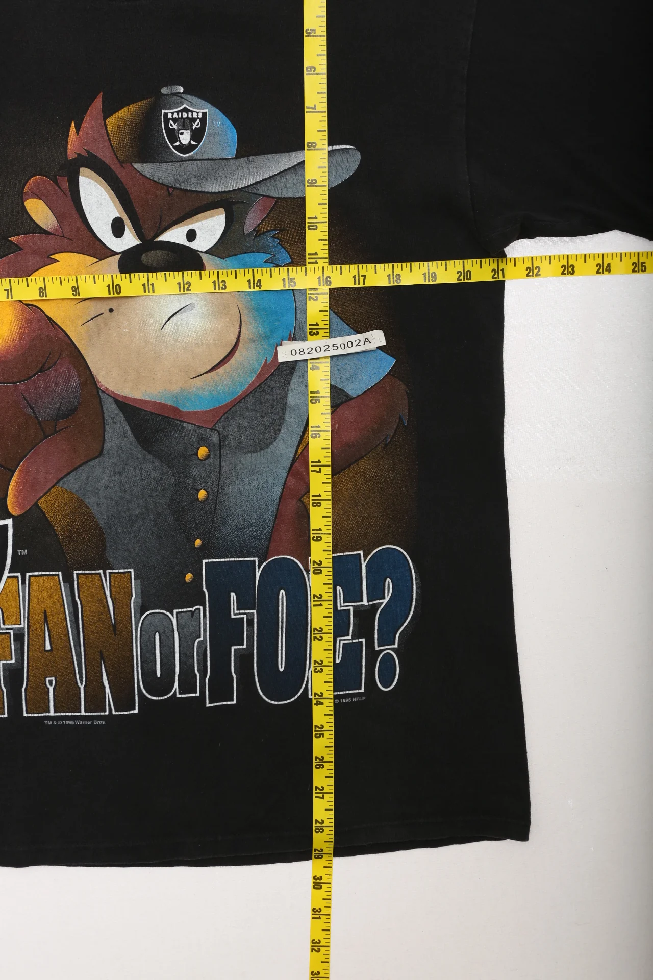 1995 Looney Tunes x  Las Vegas Raiders T-Shirt - Image 7