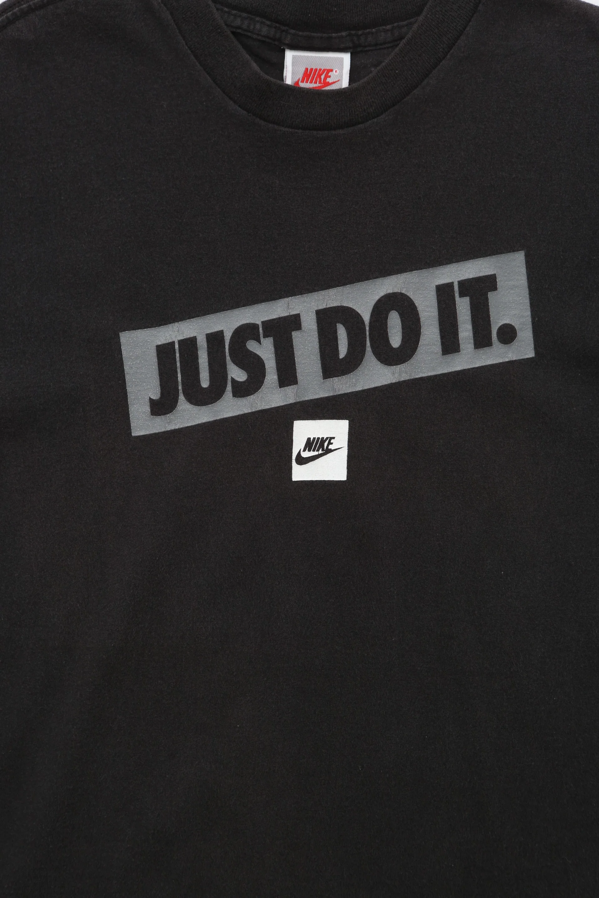 Nike Just Do It Graphic T-shirt - Image 3